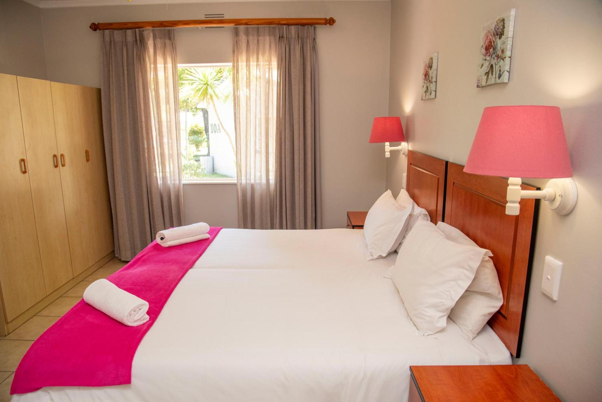 Pine Lodge George Phòng bức ảnh